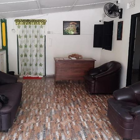 Kanthi Guest Inn Trincomalee Exterior foto