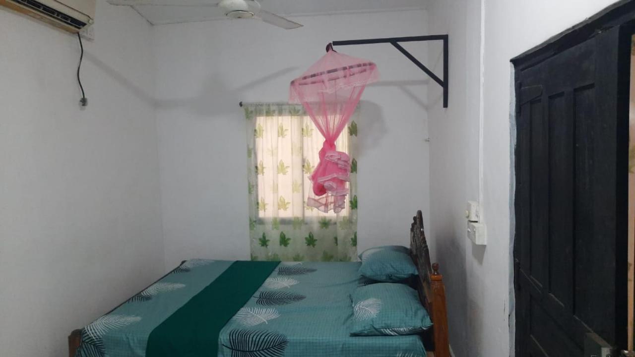 Kanthi Guest Inn Trincomalee Exterior foto